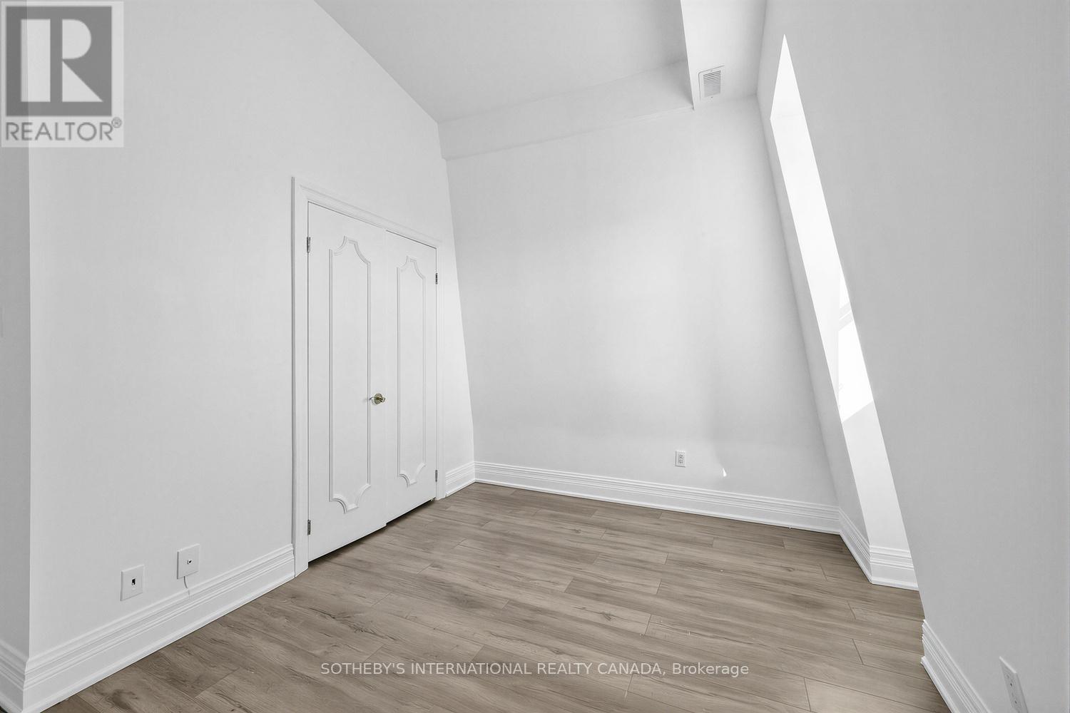 3 - 212 Carlton Street, Toronto, Ontario  M5A 2L1 - Photo 16 - C12816774