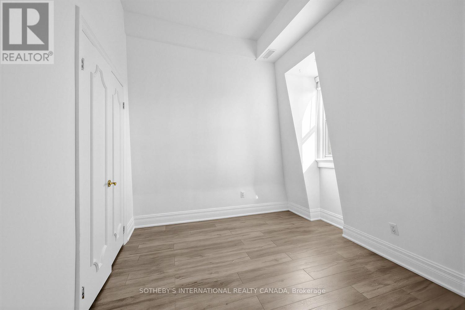 3 - 212 Carlton Street, Toronto, Ontario  M5A 2L1 - Photo 17 - C12816774