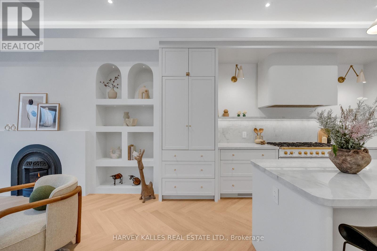 101 Briar Hill Avenue, Toronto, Ontario  M4R 1H8 - Photo 16 - C12816830