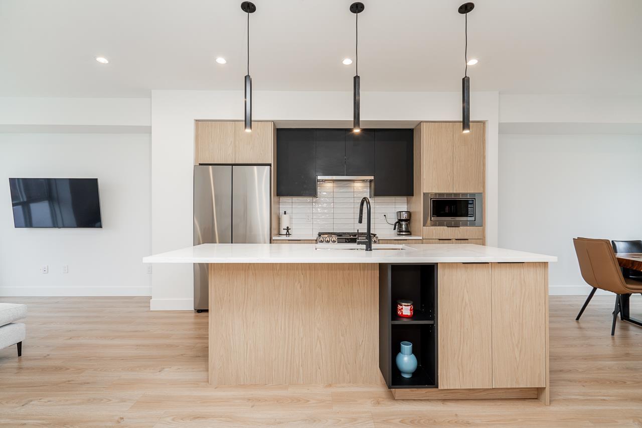 2 7670 207 Street, Langley, British Columbia V2Y 3N7 - Photo 7 - R3092319