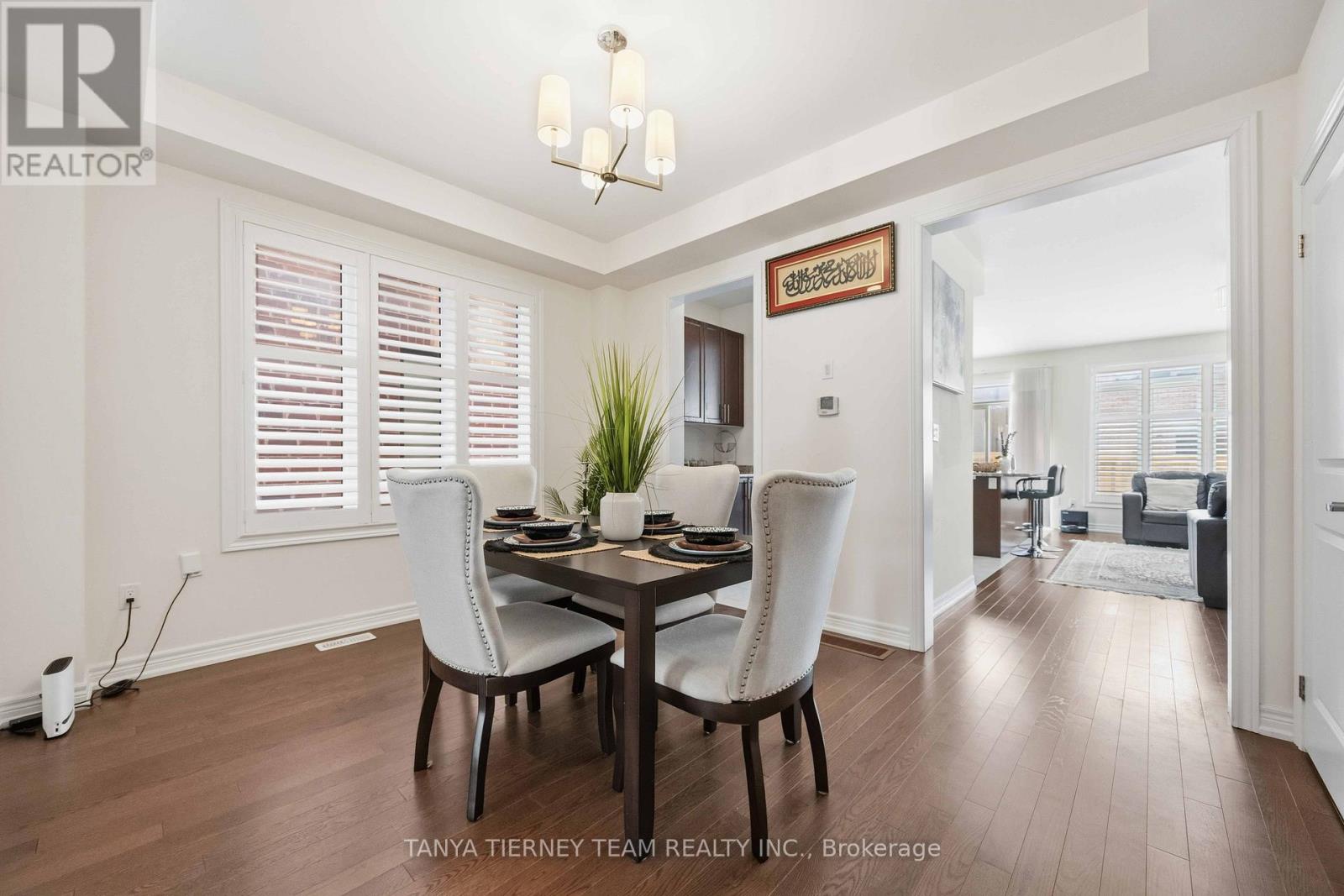 34 Mulgrave Street, Whitby, Ontario  L1P 0J9 - Photo 6 - E12816782