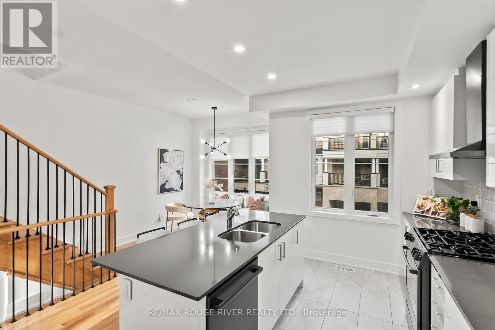 22 Waterside Way, Whitby, Ontario  L1N 0N1 - Photo 18 - E12816840