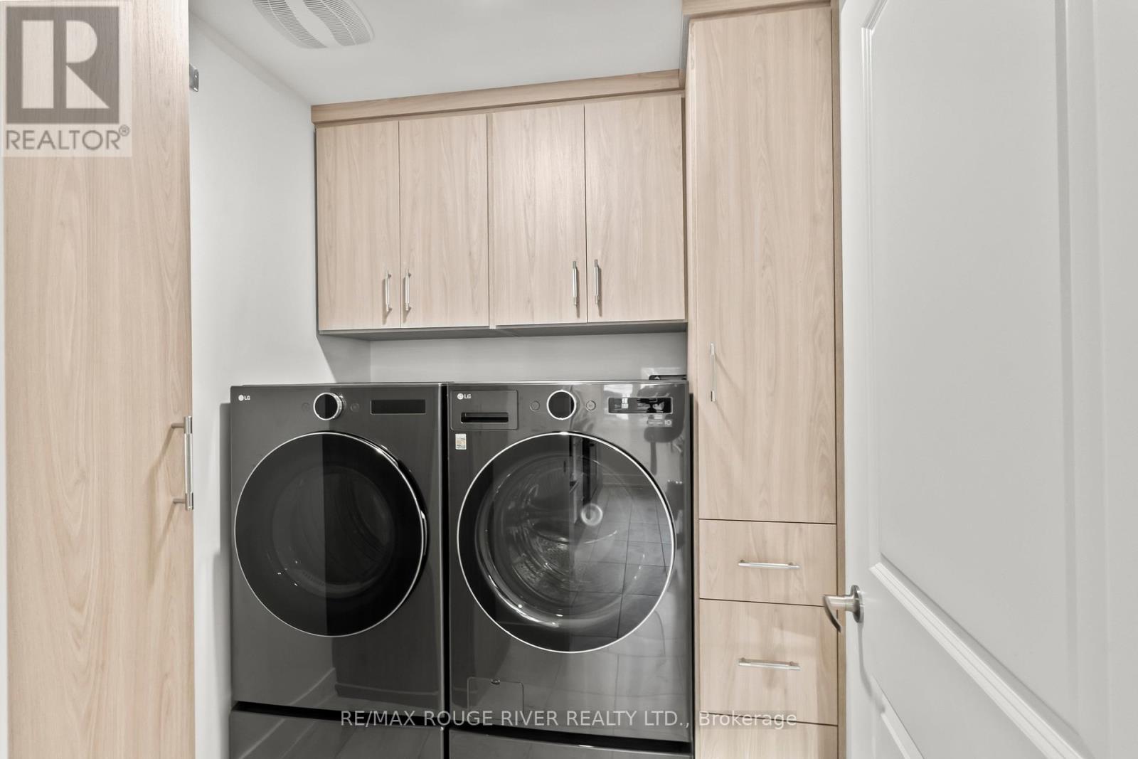 22 Waterside Way, Whitby, Ontario  L1N 0N1 - Photo 20 - E12816840