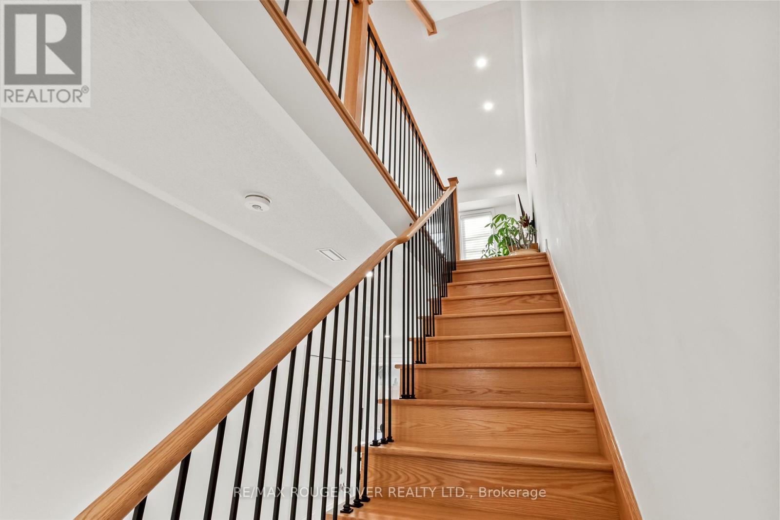 22 Waterside Way, Whitby, Ontario  L1N 0N1 - Photo 8 - E12816840