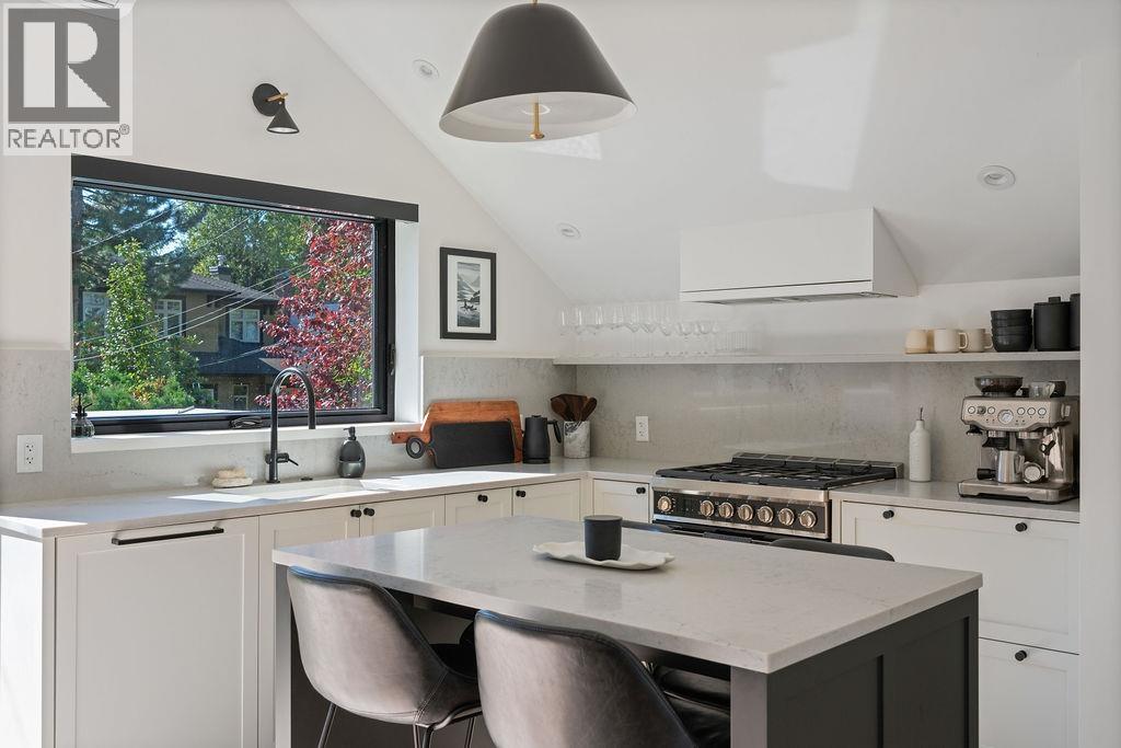 4921 LARCH STREET, Vancouver, British Columbia