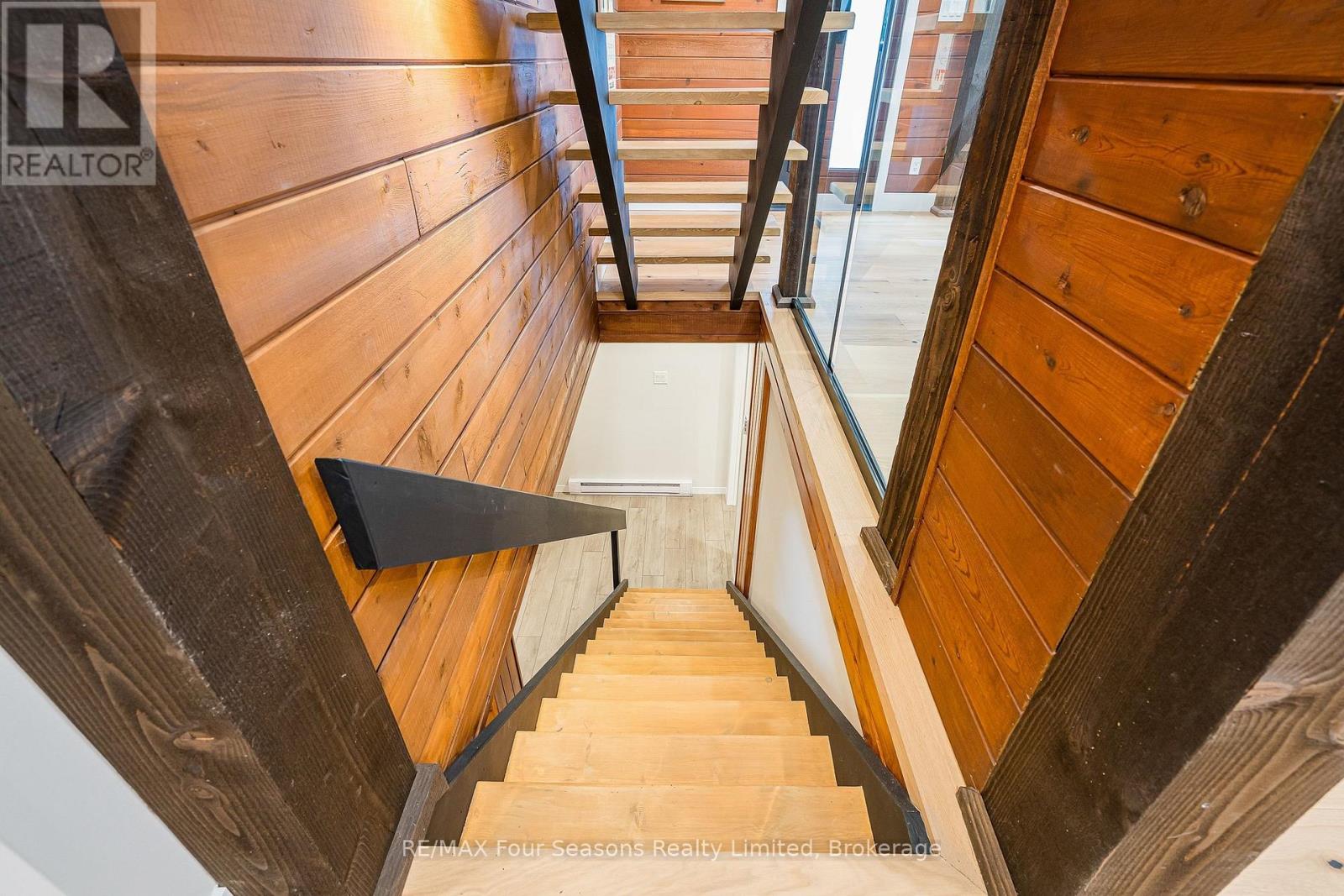 131 Chamonix Crescent, Blue Mountains, Ontario  L9Y 0S7 - Photo 34 - X12804762