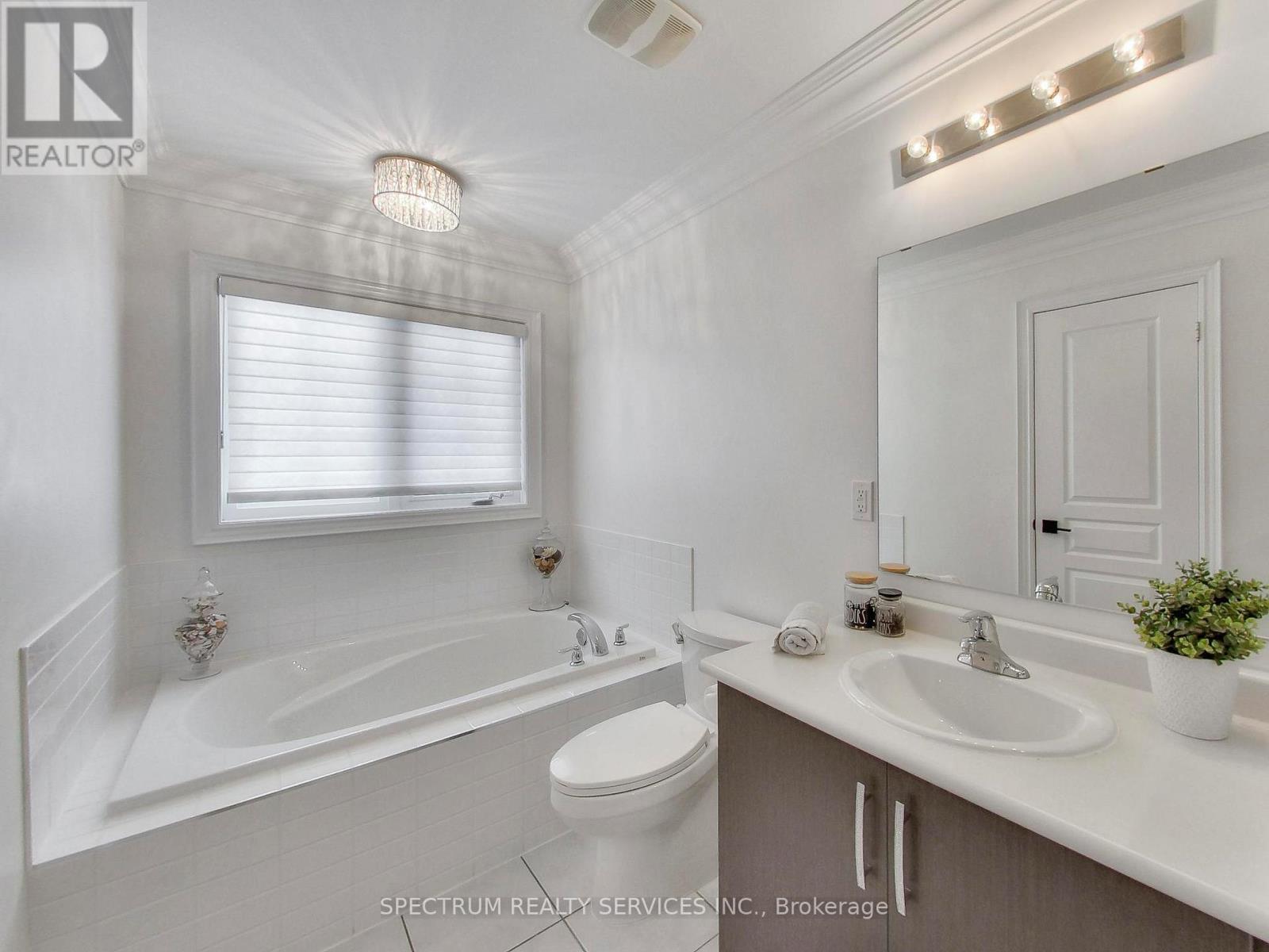 37 Alexie Way, Vaughan, Ontario  L4H 3B8 - Photo 26 - N12816700