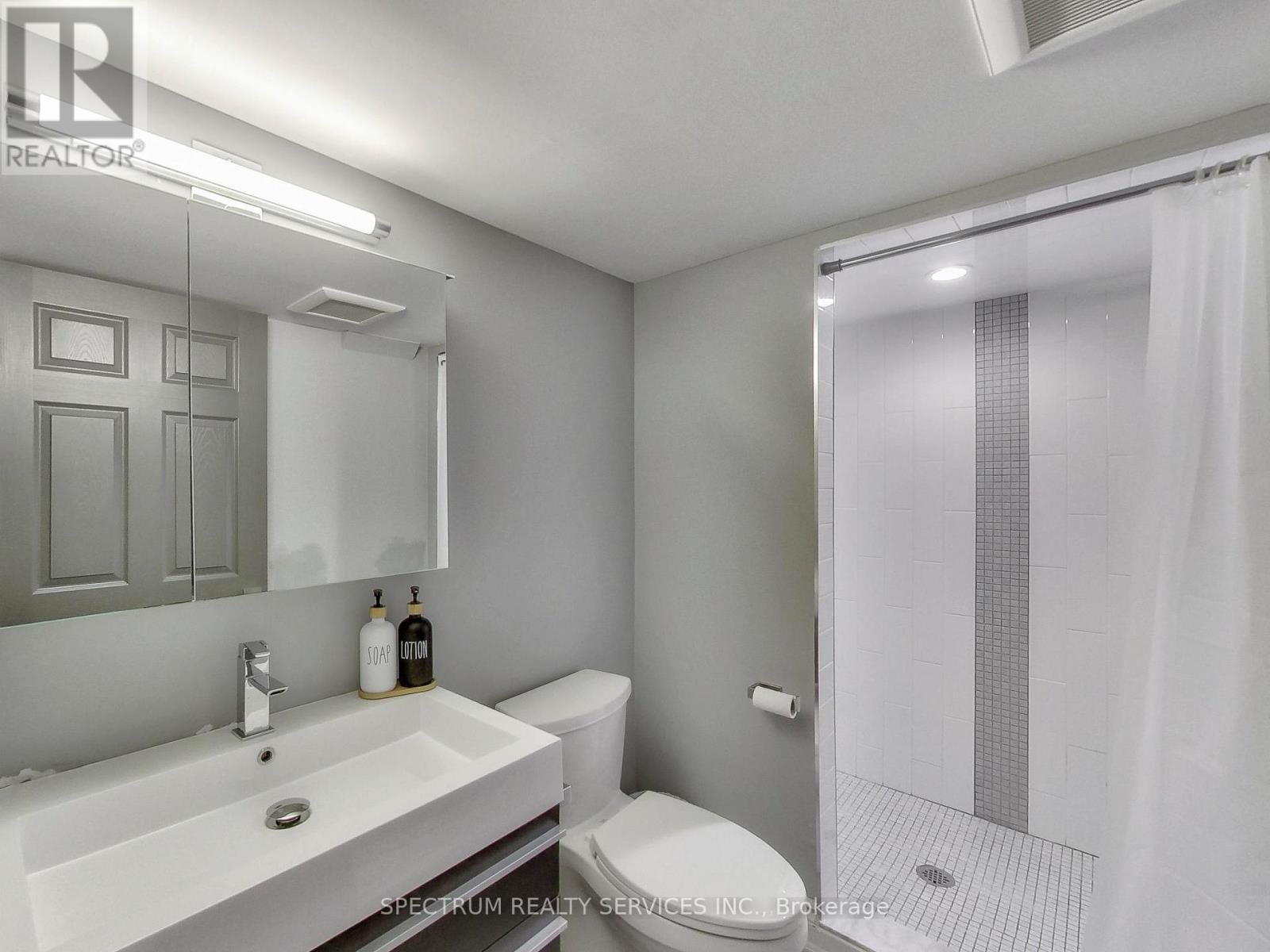 37 Alexie Way, Vaughan, Ontario  L4H 3B8 - Photo 30 - N12816700