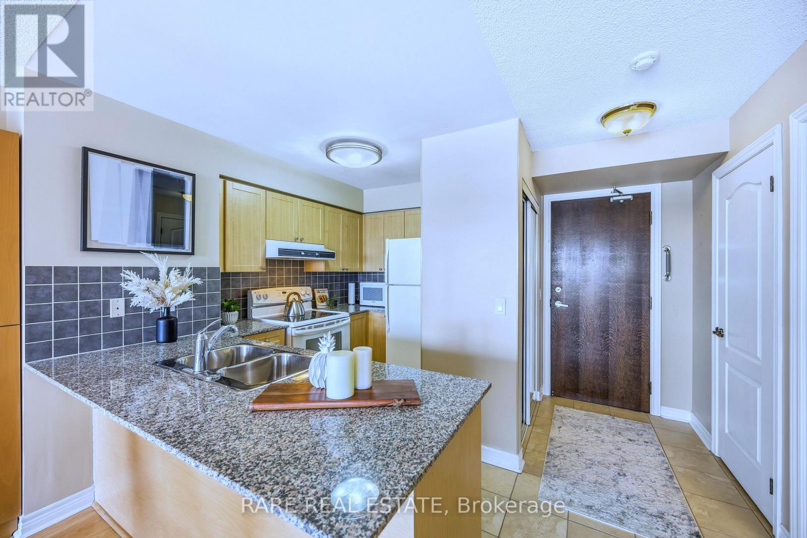 506 - 15 North Park Road, Vaughan, Ontario L4J 0C9 - Photo 7 - N12816708