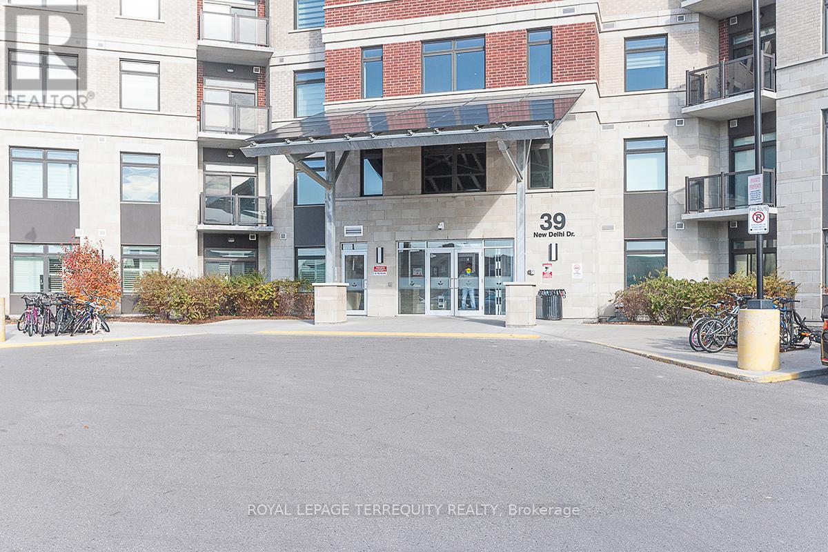 616 - 39 New Delhi Drive, Markham, Ontario  L3S 0E1 - Photo 3 - N12816730