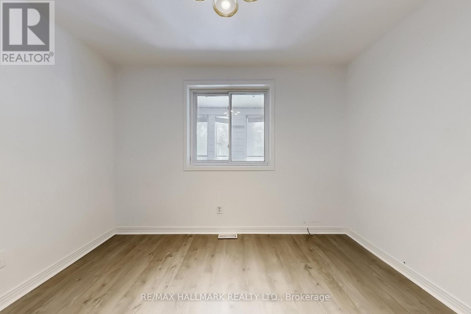 1022 Janette Street, Newmarket, Ontario  L3Y 3C5 - Photo 30 - N12816858