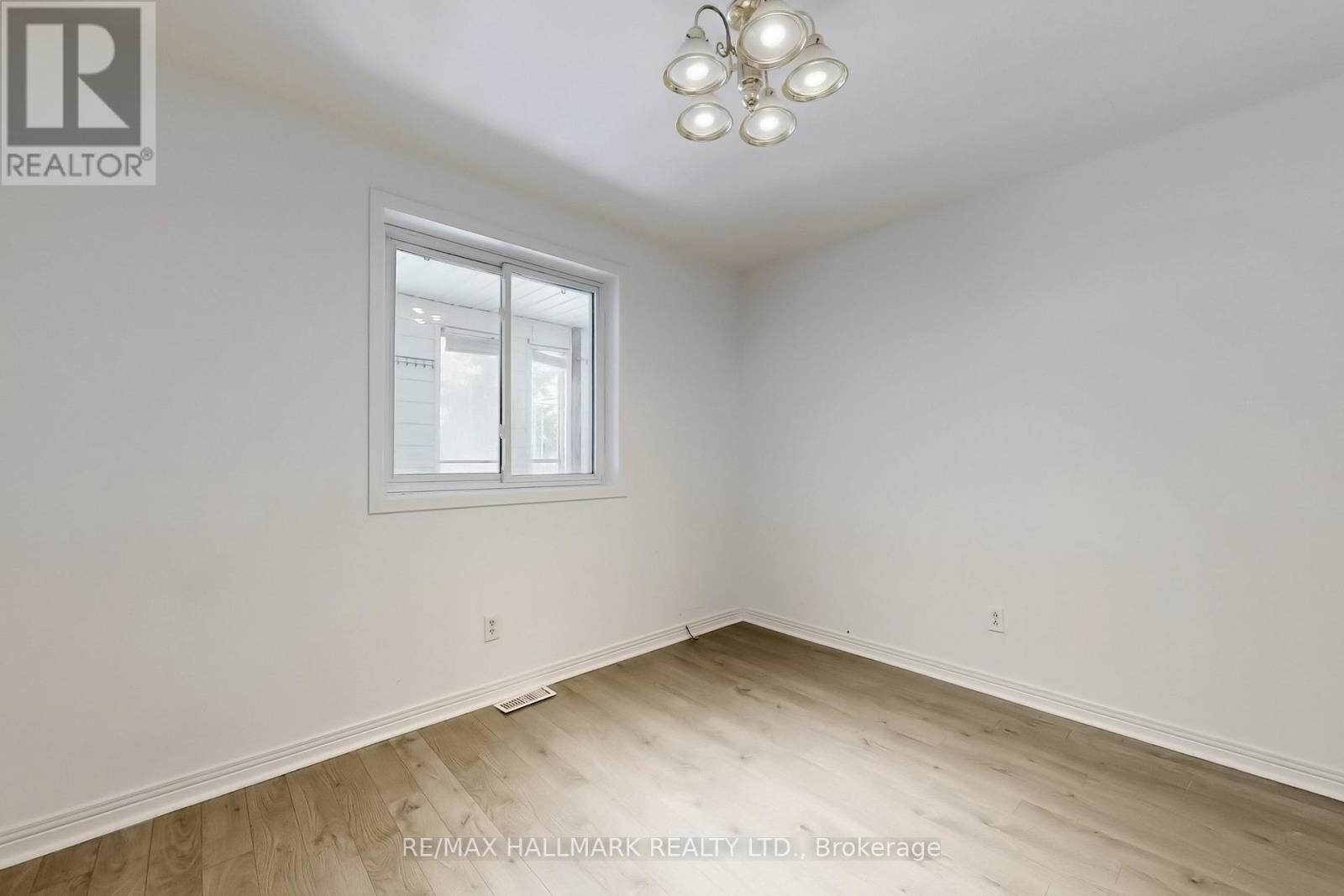 1022 Janette Street, Newmarket, Ontario  L3Y 3C5 - Photo 31 - N12816858