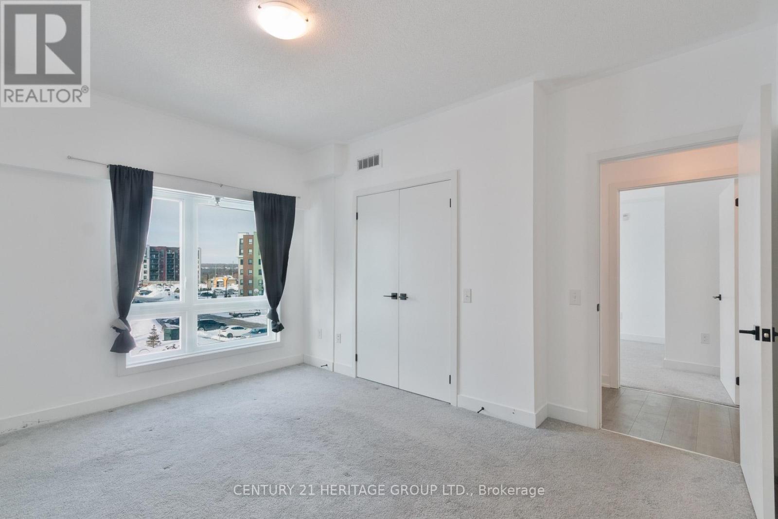 201 - 10 Culinary Lane, Barrie, Ontario L9J 0C2 - Photo 19 - S12816802