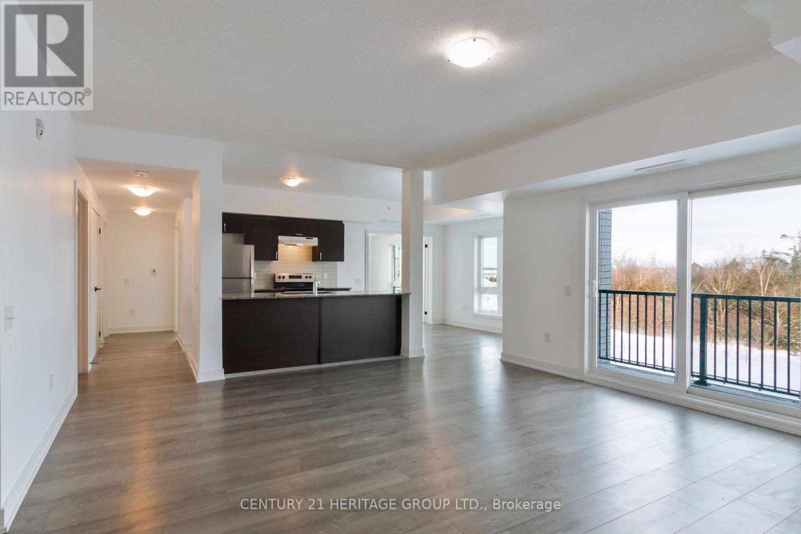 201 - 10 Culinary Lane, Barrie, Ontario L9J 0C2 - Photo 2 - S12816802