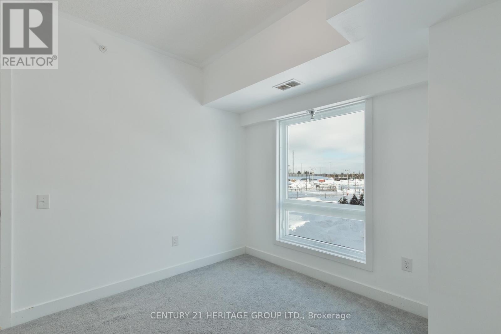 201 - 10 Culinary Lane, Barrie, Ontario L9J 0C2 - Photo 24 - S12816802