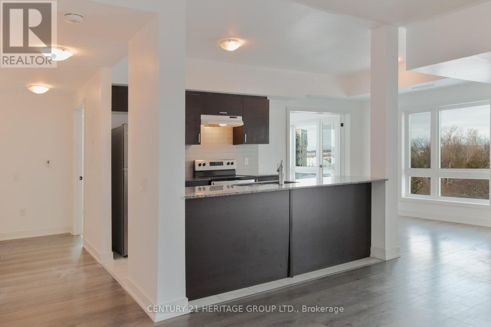 201 - 10 Culinary Lane, Barrie, Ontario L9J 0C2 - Photo 6 - S12816802