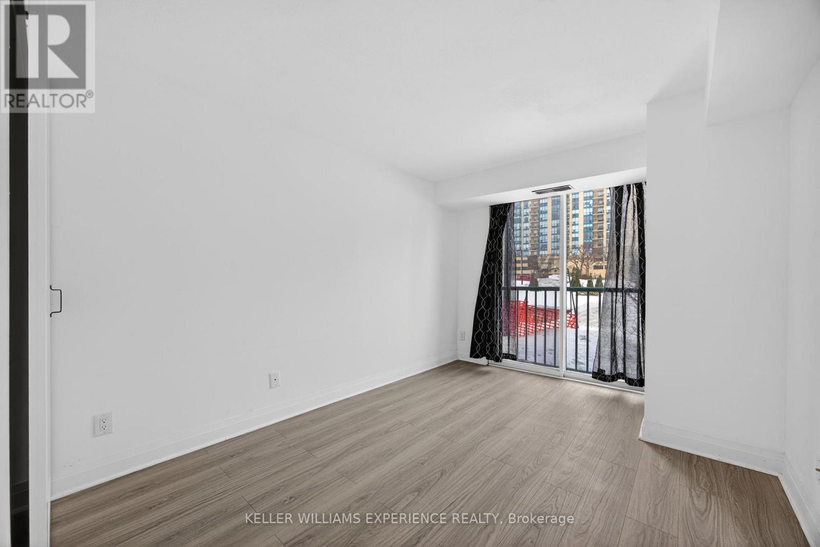 104 - 75 Ellen Street, Barrie, Ontario  L4N 7R6 - Photo 21 - S12816838