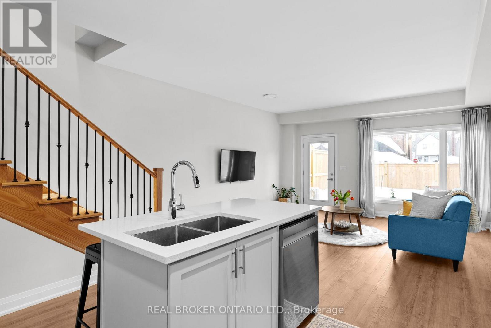 96 Sunshine Lane, Orillia, Ontario  L3V 7L8 - Photo 15 - S12816882