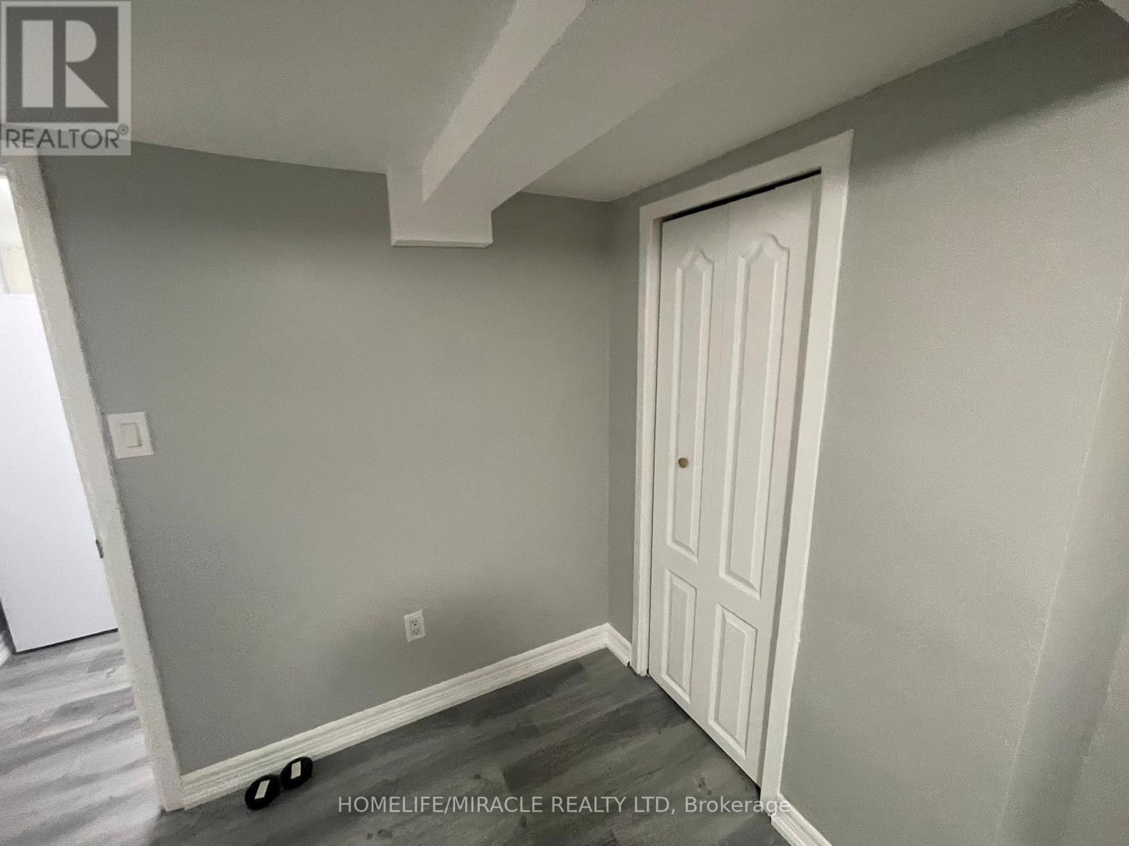 7 - 78 Fifth Street S, Toronto, Ontario  M8V 2Z3 - Photo 11 - W12804376