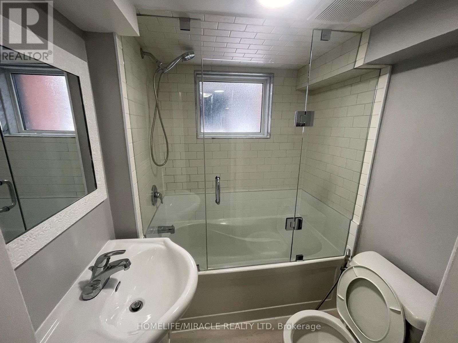 7 - 78 Fifth Street S, Toronto, Ontario  M8V 2Z3 - Photo 16 - W12804376