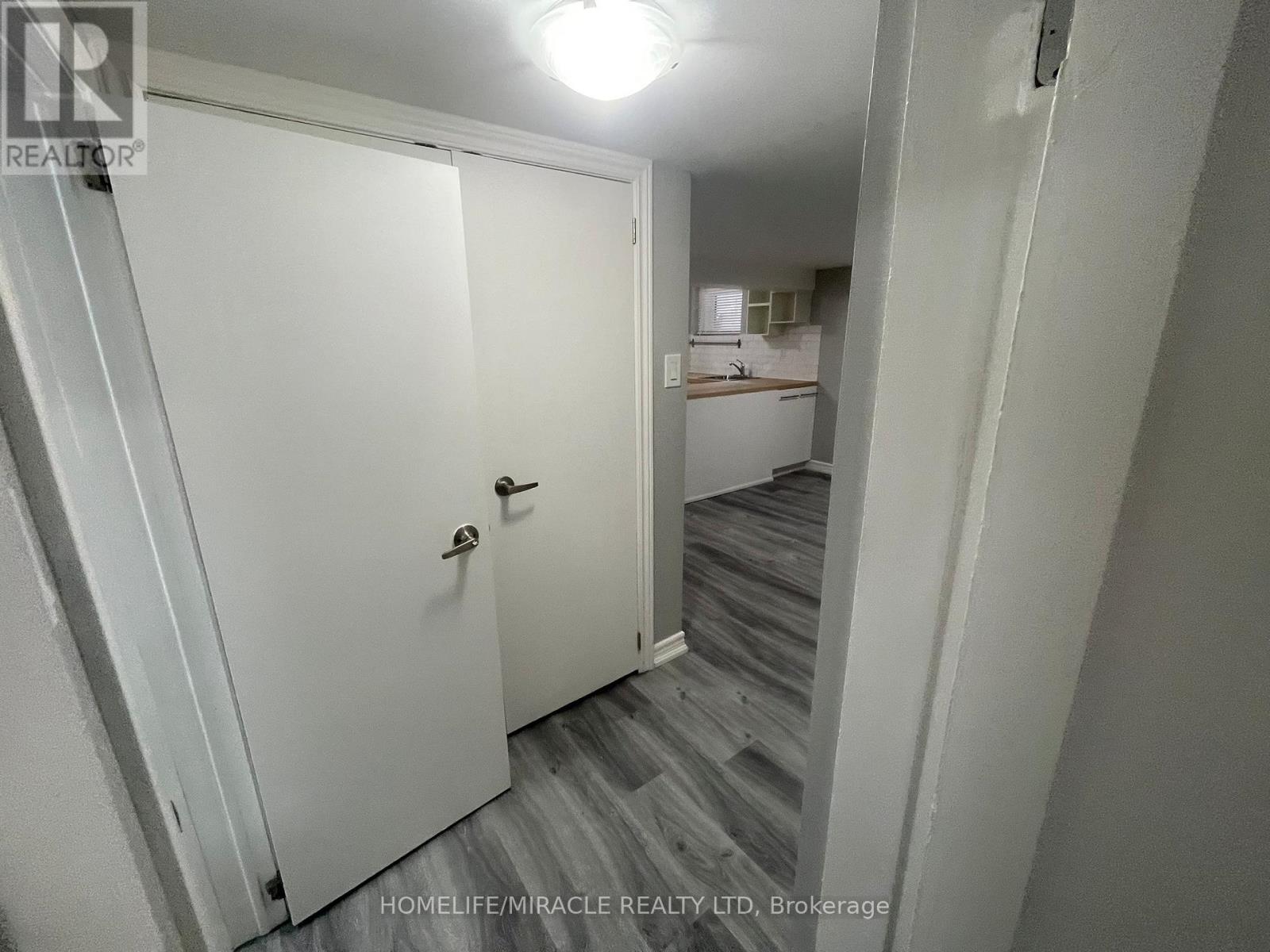 7 - 78 Fifth Street S, Toronto, Ontario  M8V 2Z3 - Photo 20 - W12804376