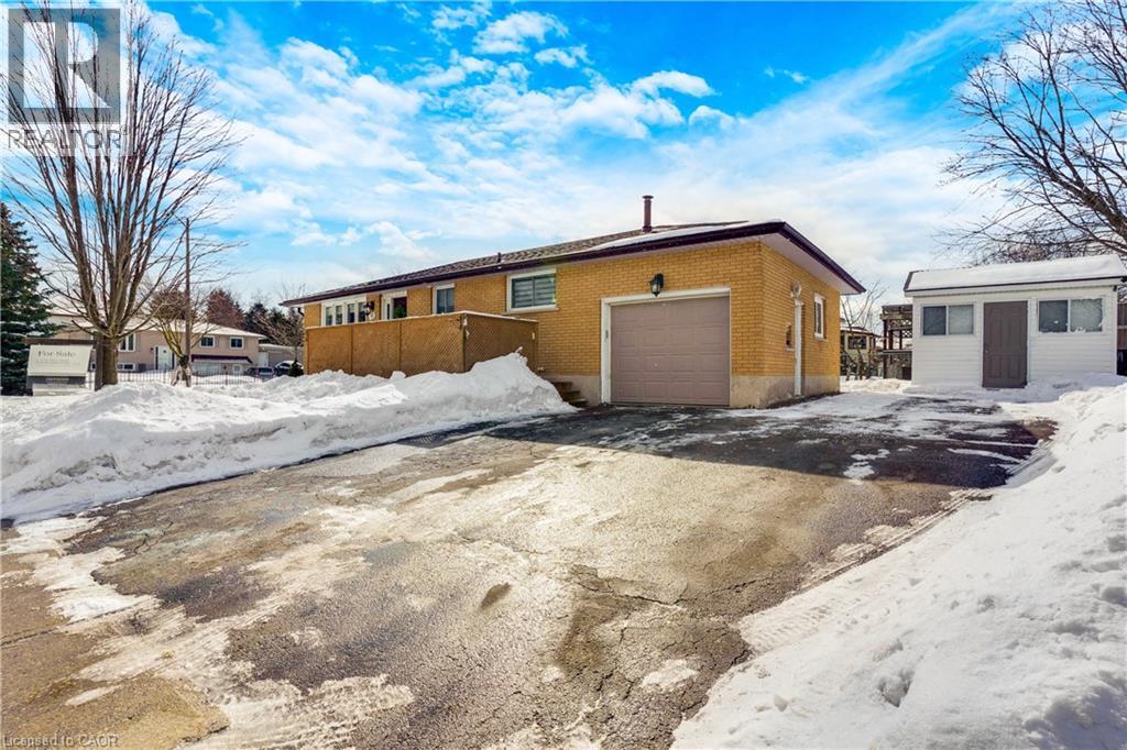 69 Eagen Drive, Kitchener, Ontario N2M 1W4 - Photo 2 - 40807382