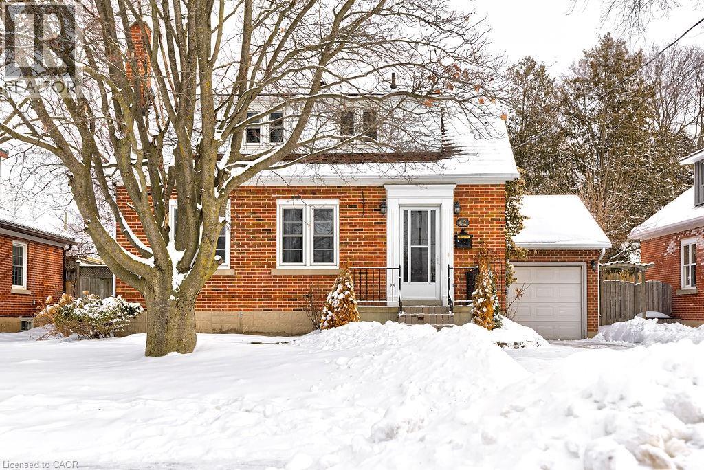 62 Brentwood Avenue, Kitchener, Ontario N2H 2C8 - Photo 1 - 40807240