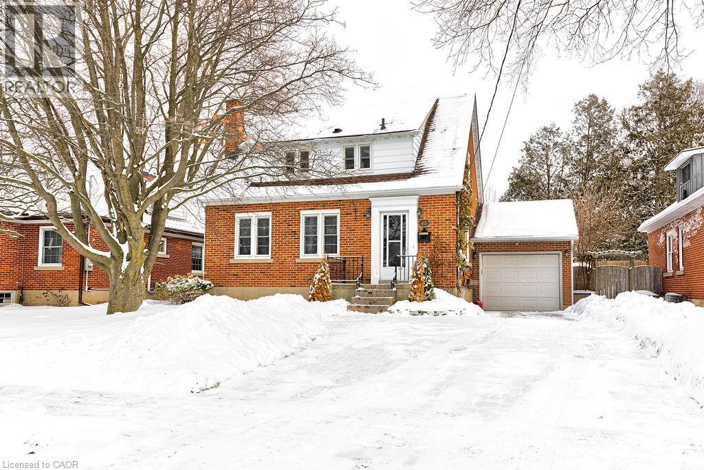 62 Brentwood Avenue, Kitchener, Ontario N2H 2C8 - Photo 2 - 40807240