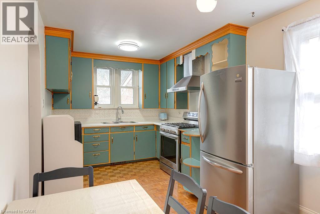 62 Brentwood Avenue, Kitchener, Ontario N2H 2C8 - Photo 5 - 40807240