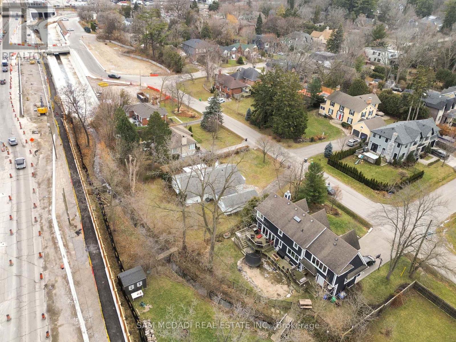 1235 Old River Road, Mississauga, Ontario  L5G 3G2 - Photo 23 - W12816694