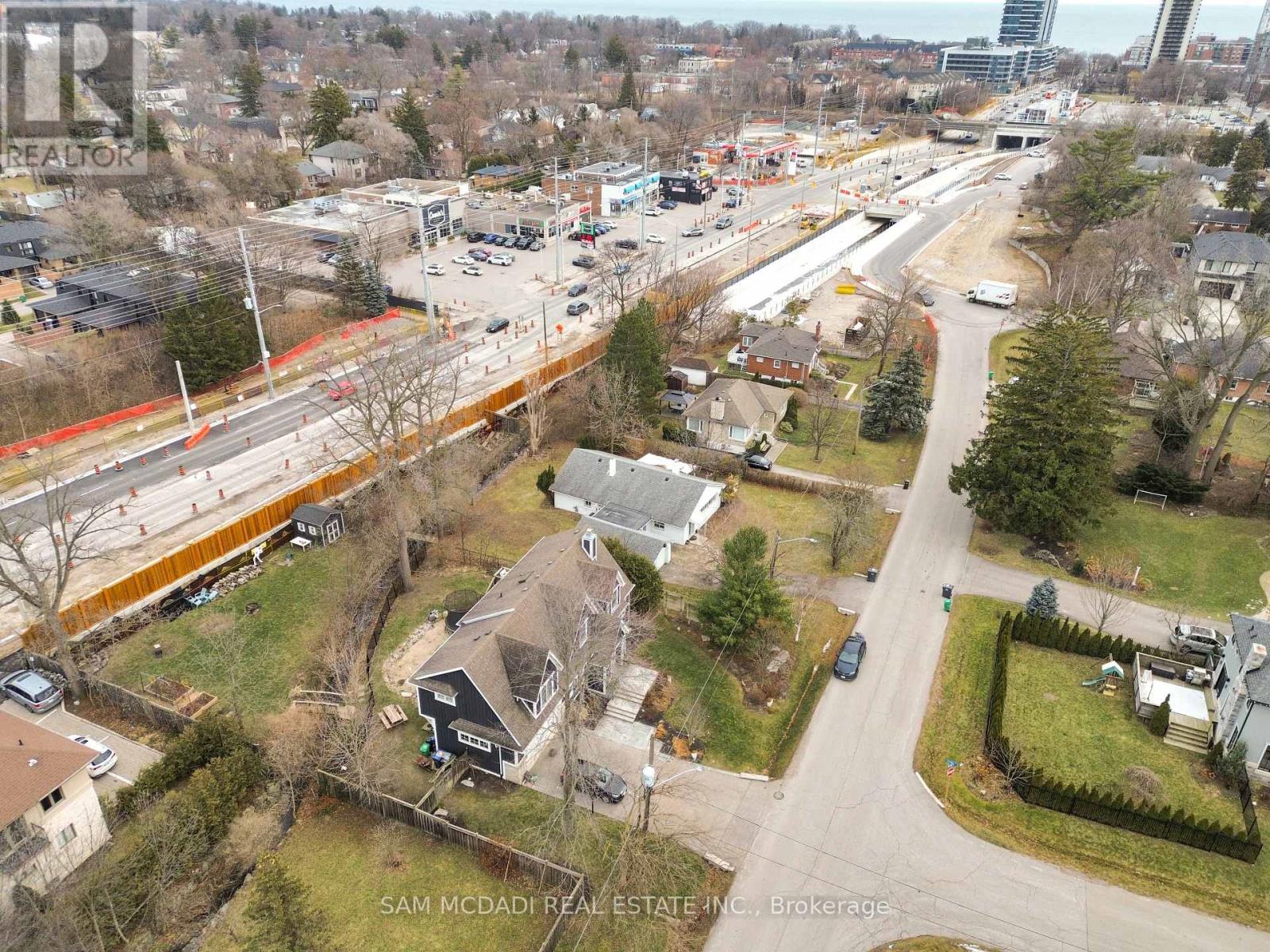 1235 Old River Road, Mississauga, Ontario  L5G 3G2 - Photo 24 - W12816694