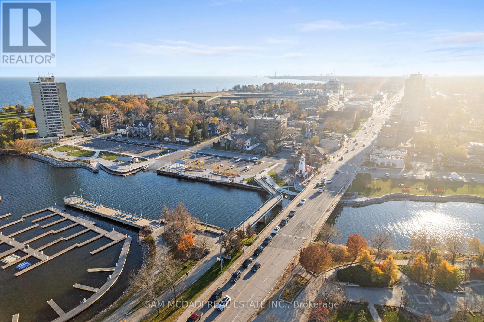 1235 Old River Road, Mississauga, Ontario  L5G 3G2 - Photo 29 - W12816694