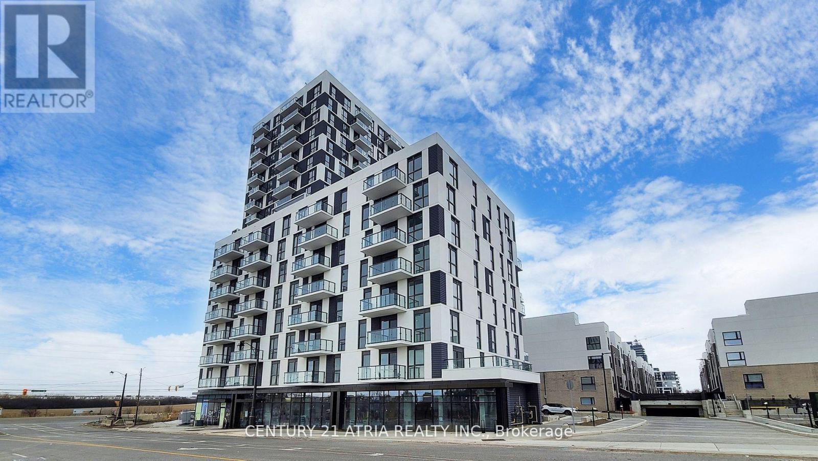 101 - 335 Wheat Boom Drive, Oakville, Ontario  L6H 7Y1 - Photo 2 - W12816732