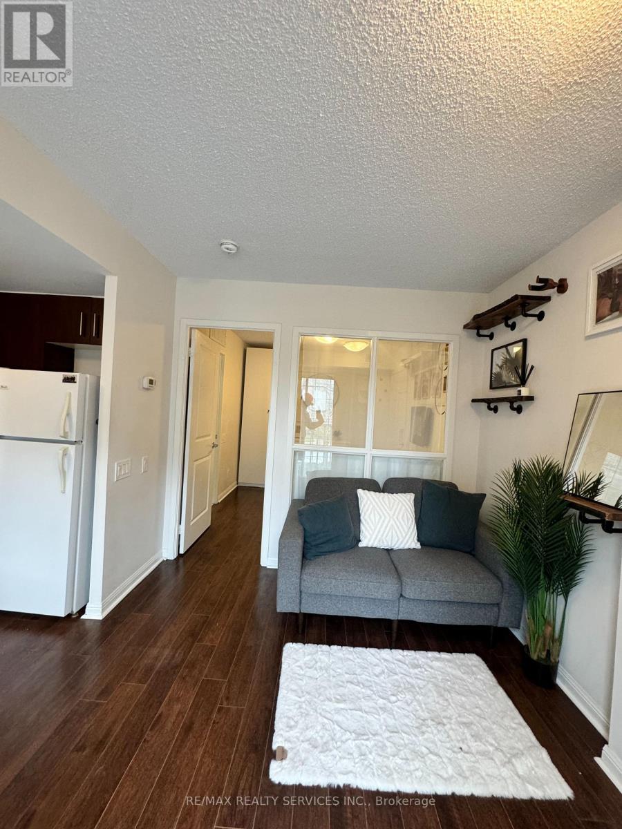 94 - 9 Windermere Avenue, Toronto, Ontario  M6S 5A4 - Photo 5 - W12816740