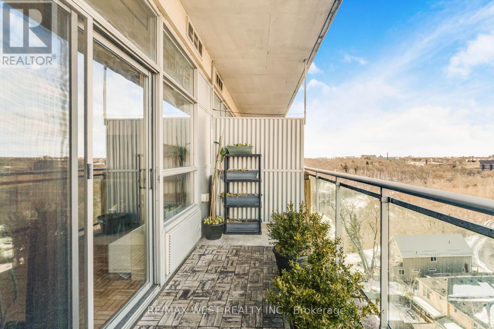 1002 - 2464 Weston Road, Toronto, Ontario  M9N 0A2 - Photo 7 - W12816864