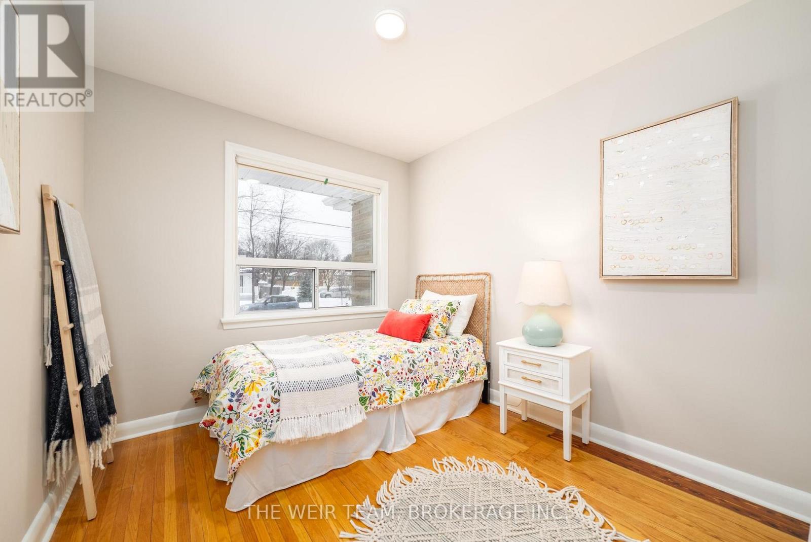 146 Queenslea Avenue, Toronto, Ontario  M9N 2L2 - Photo 18 - W12816878