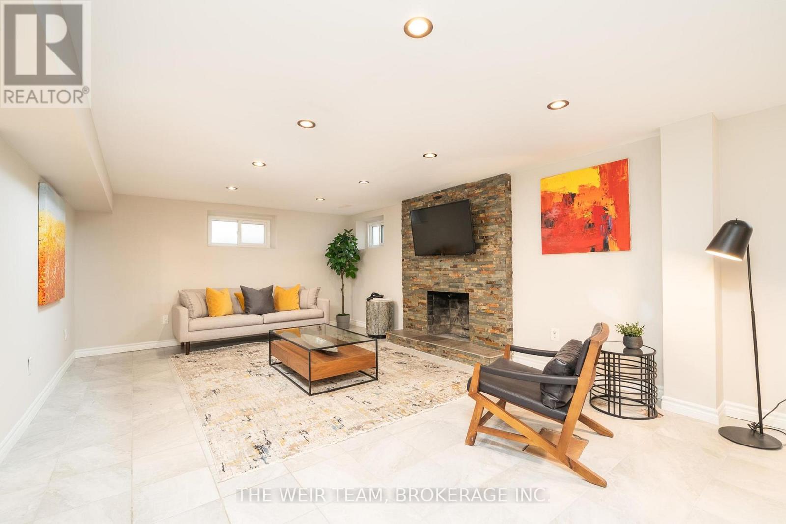 146 Queenslea Avenue, Toronto, Ontario  M9N 2L2 - Photo 22 - W12816878