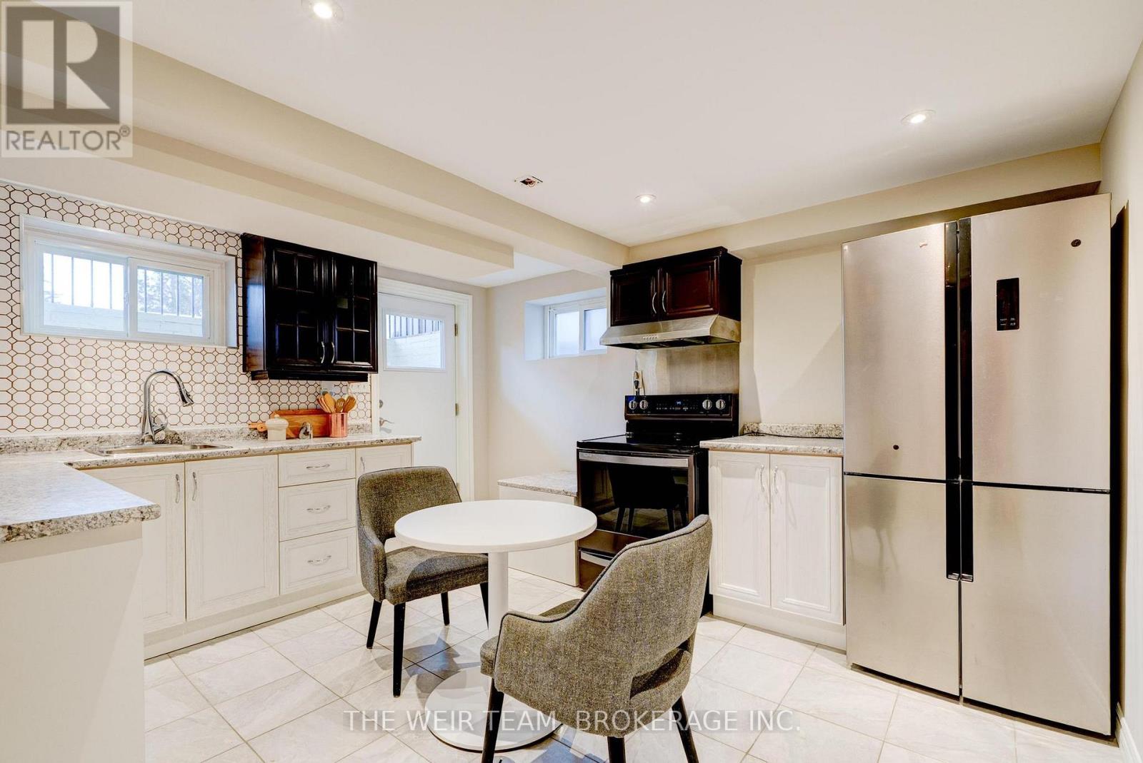 146 Queenslea Avenue, Toronto, Ontario  M9N 2L2 - Photo 28 - W12816878