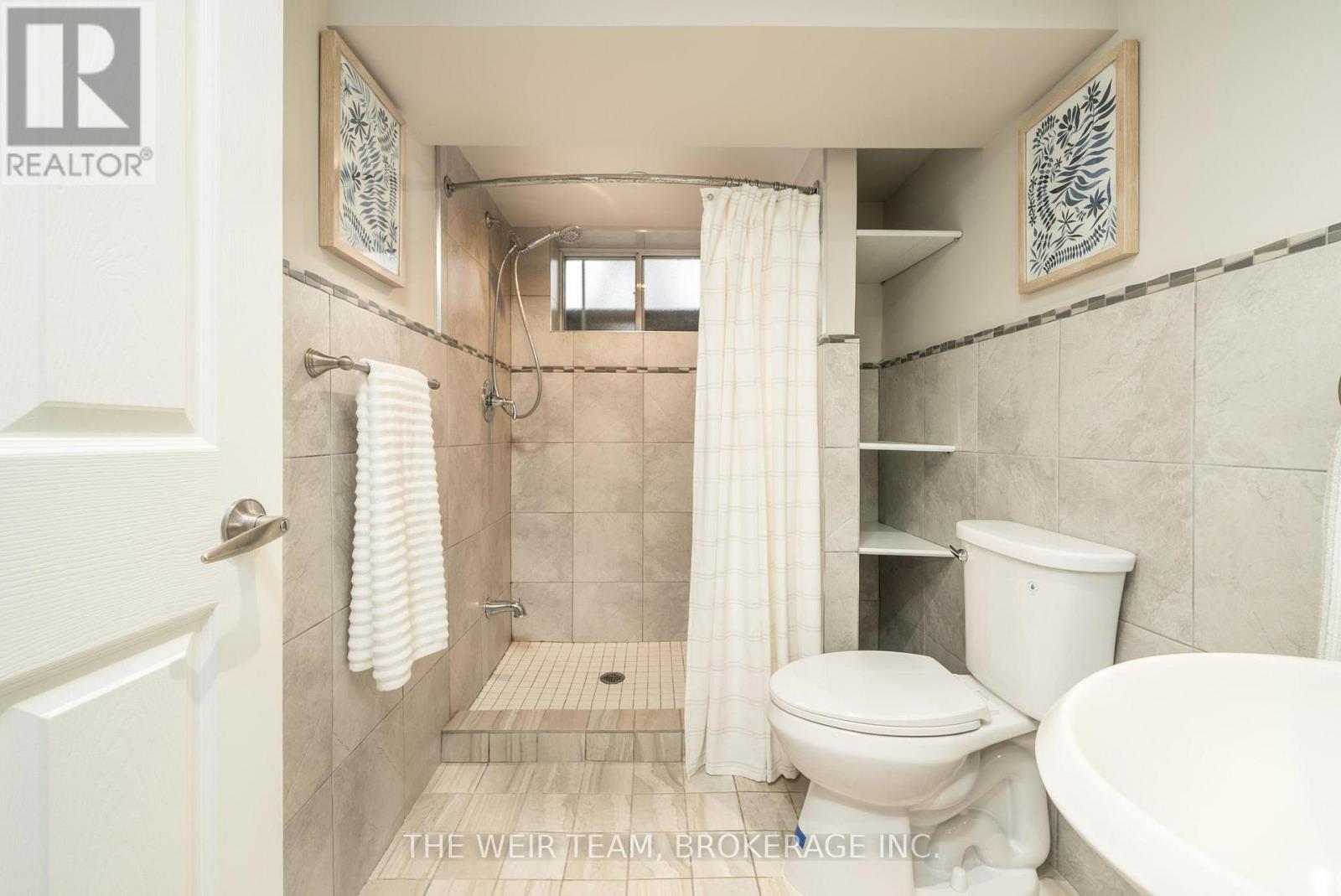 146 Queenslea Avenue, Toronto, Ontario  M9N 2L2 - Photo 30 - W12816878