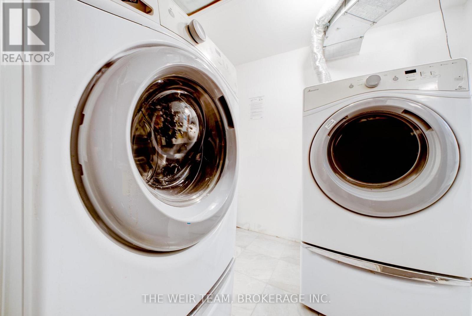 146 Queenslea Avenue, Toronto, Ontario  M9N 2L2 - Photo 33 - W12816878