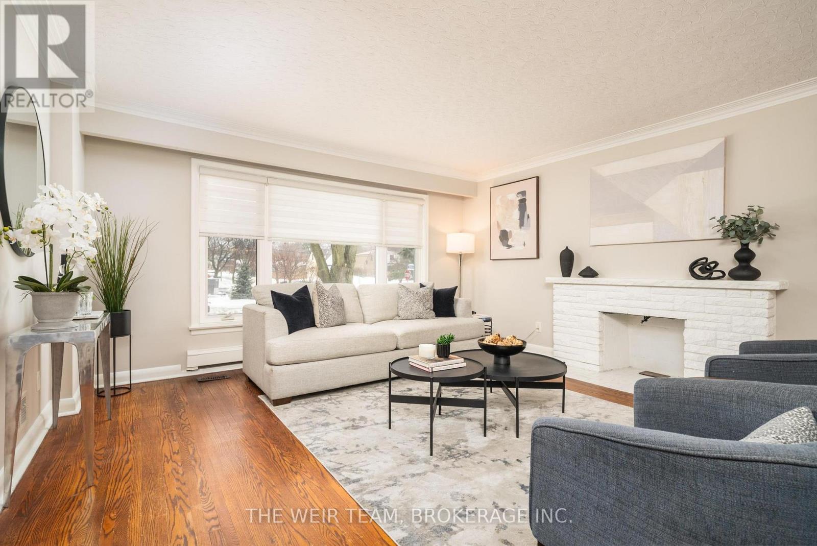 146 Queenslea Avenue, Toronto, Ontario  M9N 2L2 - Photo 6 - W12816878