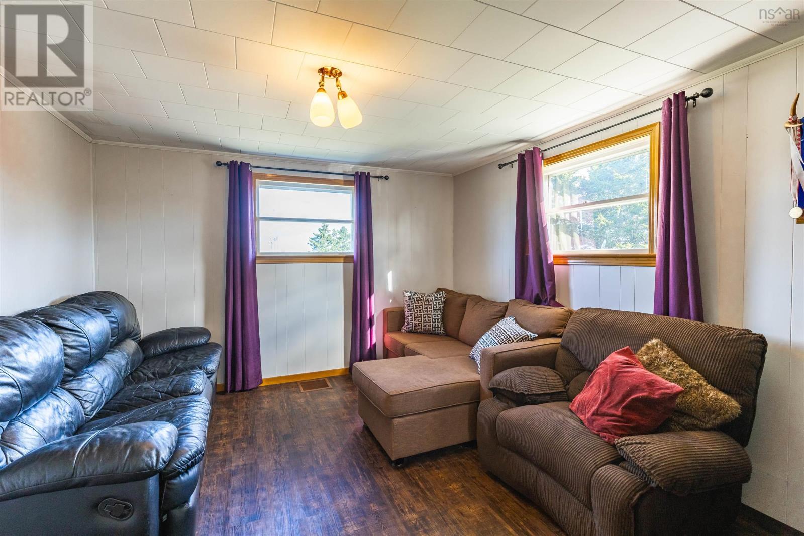 41 School Street, Lower West Pubnico, Nova Scotia  B0W 2C0 - Photo 12 - 202525668