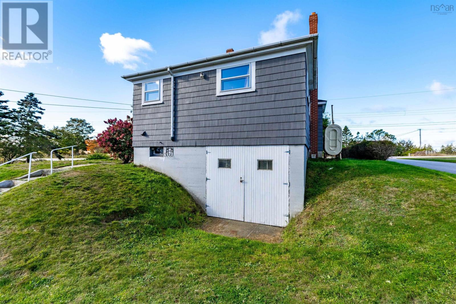 41 School Street, Lower West Pubnico, Nova Scotia  B0W 2C0 - Photo 27 - 202525668