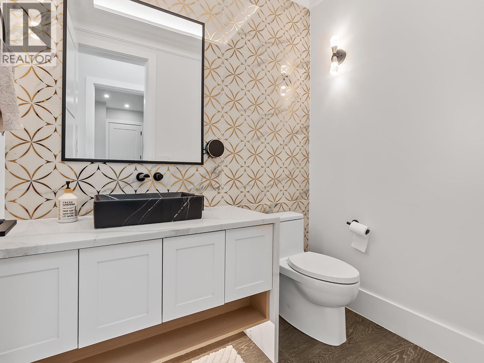 Listing Picture 15 of 34 : 9591 FLORIMOND ROAD, Richmond / 烈治文 - 魯藝地產 Yvonne Lu Group - MLS Medallion Club Member