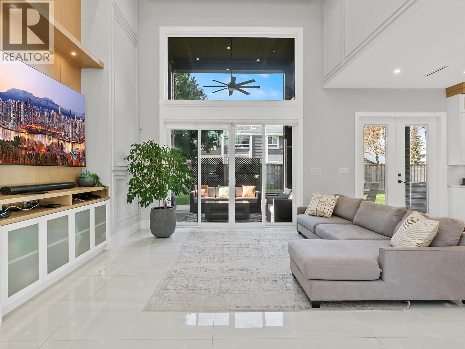 Listing Picture 8 of 34 : 9591 FLORIMOND ROAD, Richmond / 烈治文 - 魯藝地產 Yvonne Lu Group - MLS Medallion Club Member