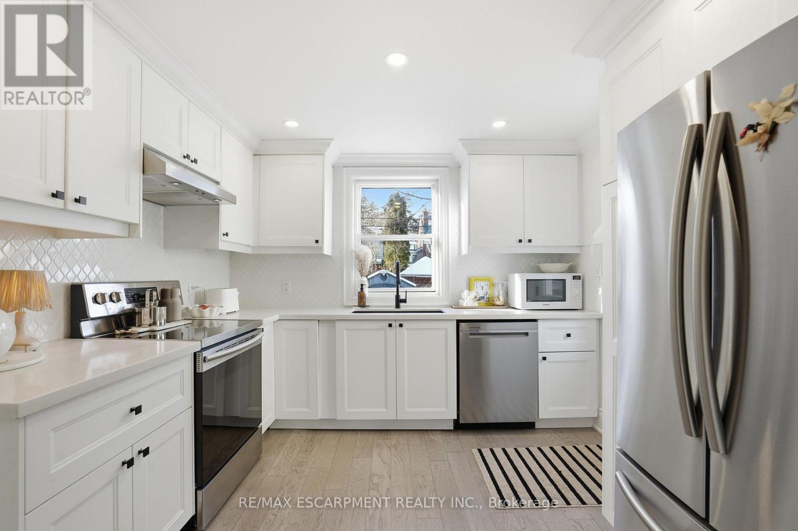 110 Kensington Avenue S, Hamilton, Ontario  L8M 3H3 - Photo 14 - X12816720