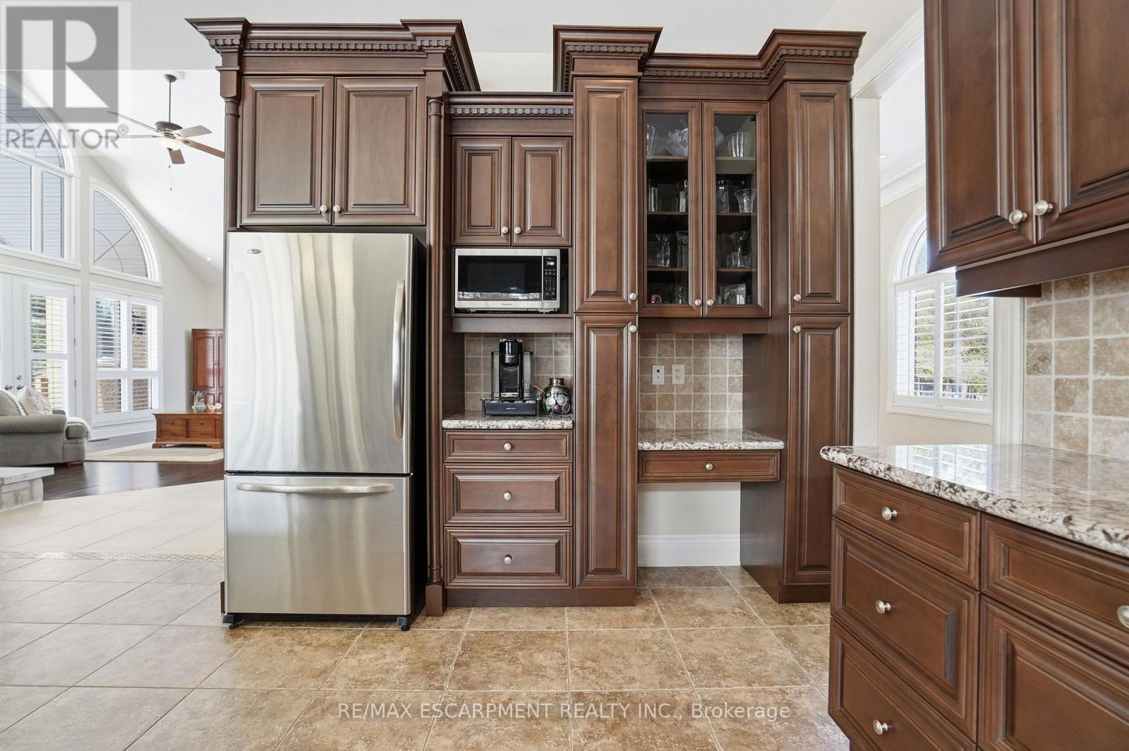 4058 Maddaugh Road, Puslinch, Ontario  N0B 2J0 - Photo 16 - X12816762