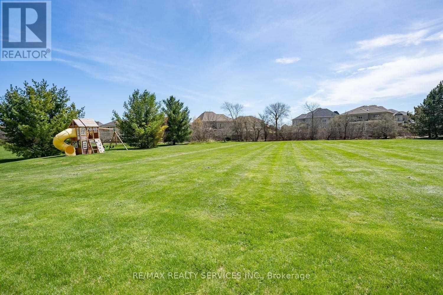 331 Greenbrooke Drive, Vaughan, Ontario  L4L 8L1 - Photo 6 - N12816528