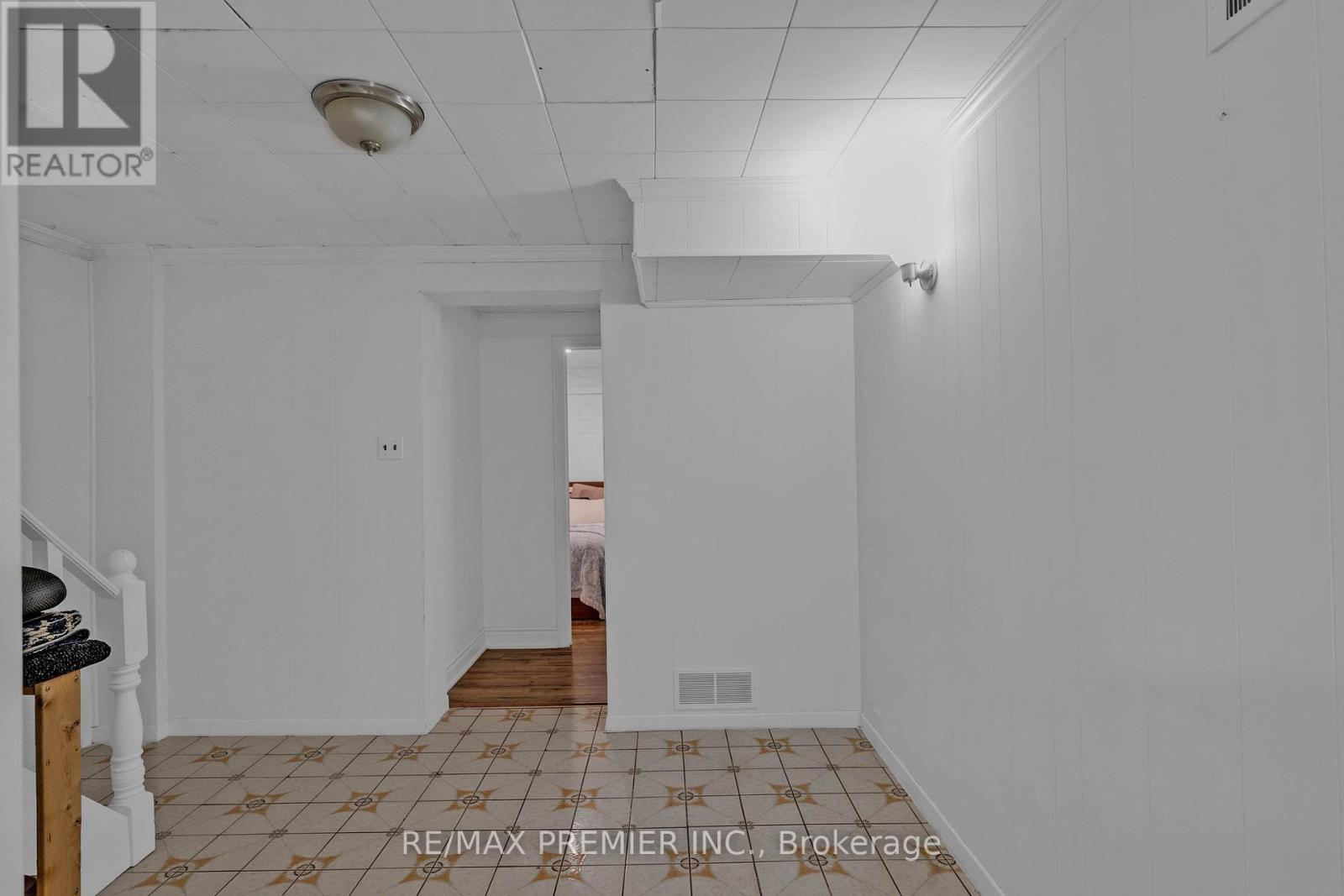 402 St Augustine Drive, Oakville, Ontario  L6K 3K9 - Photo 26 - W12816472