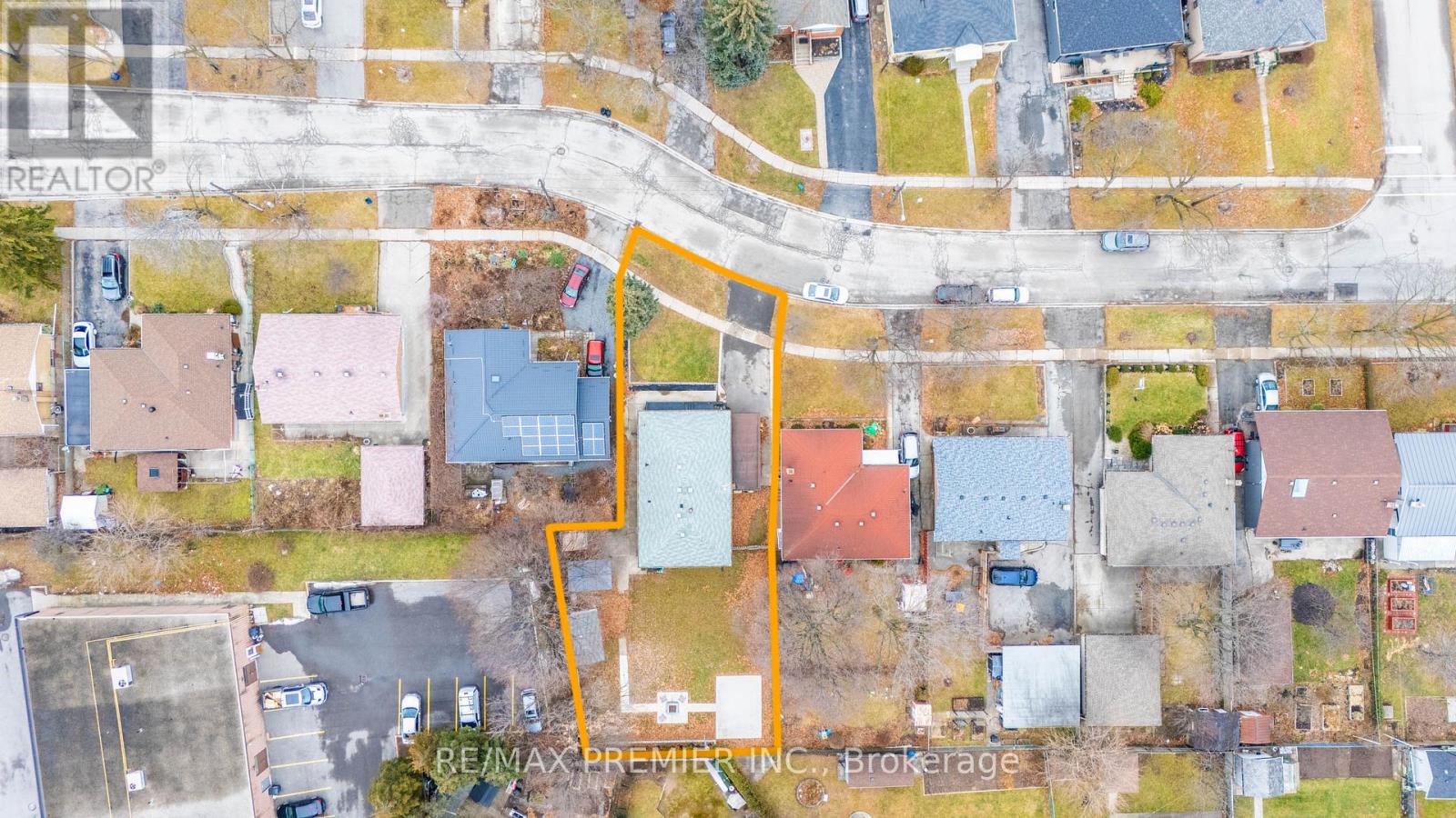 402 St Augustine Drive, Oakville, Ontario  L6K 3K9 - Photo 43 - W12816472